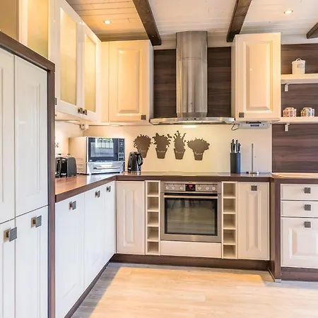 Ben Ben Dom wakacyjny *